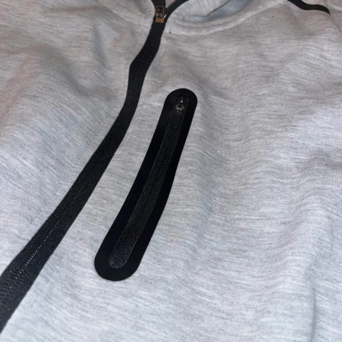 Ljusgrå hoodiejacka från Drytex - 2