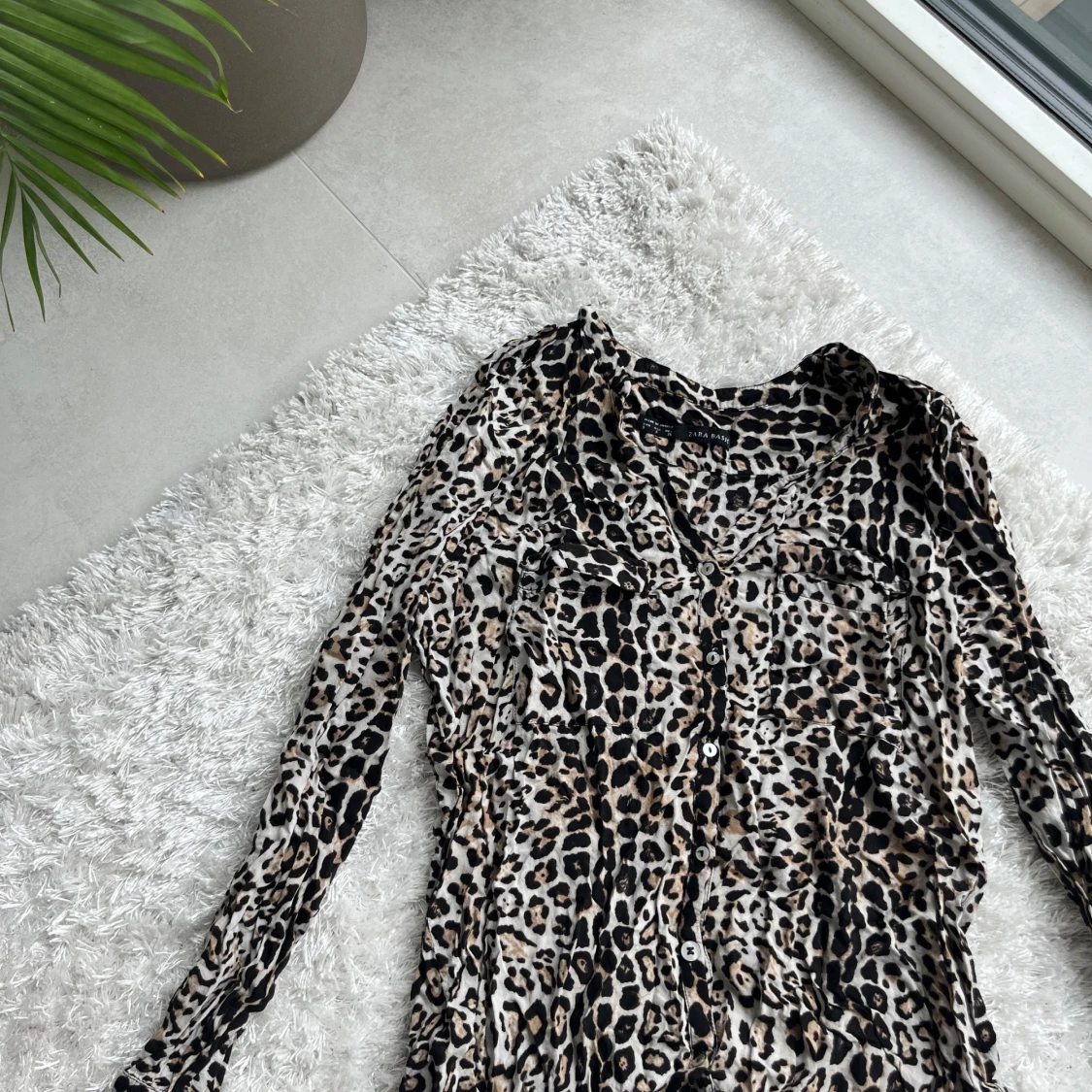 Leopardmönstrad blus från Zara Basic - 1