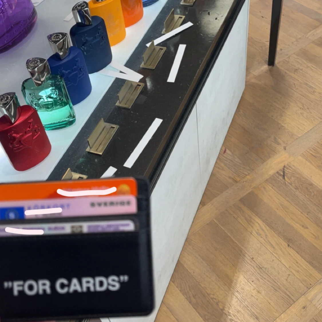 Korthållare, egen design med Off White inspo - 3