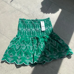 Sommarkjol  - Jättefin, hör av dig för fler bilder!