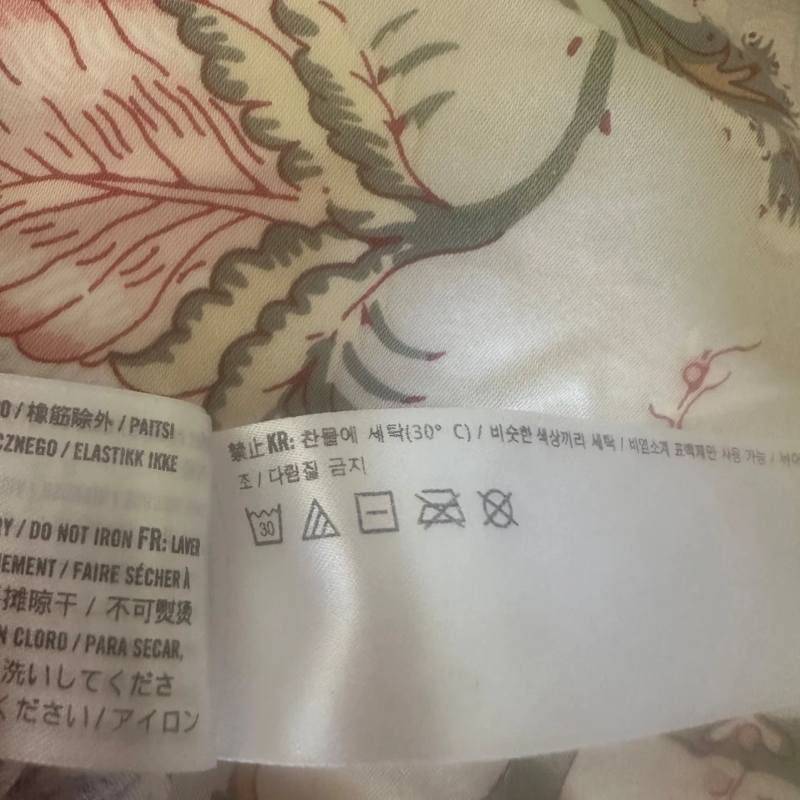 Blommig croppad topp från Hollister - 3