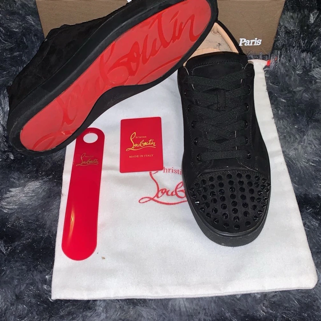 Svarta sneakers från Christian Louboutin med nitar - 1