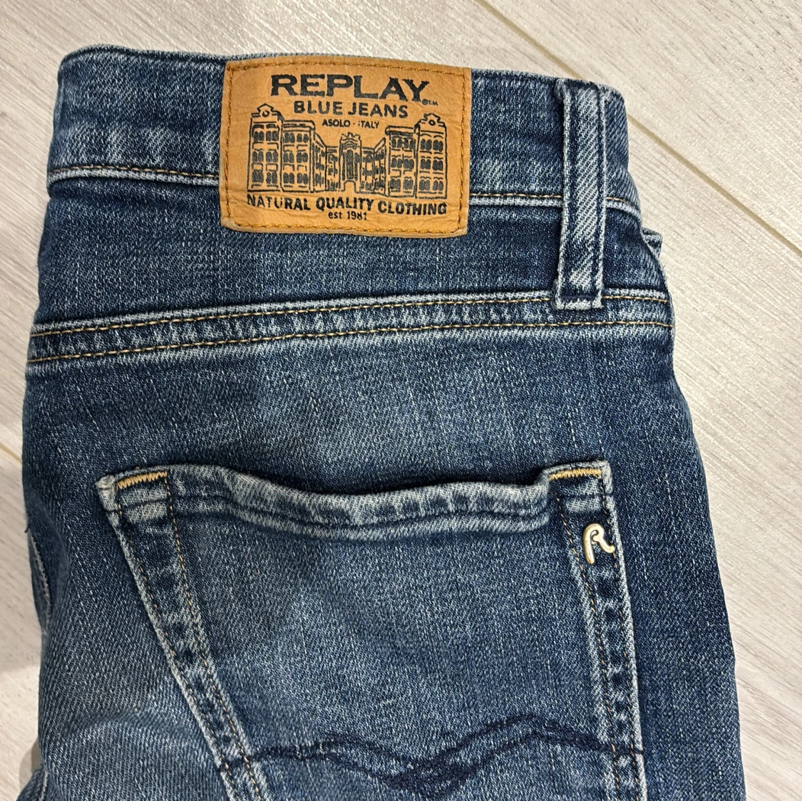 Blå jeansbyxor från Replay - 2