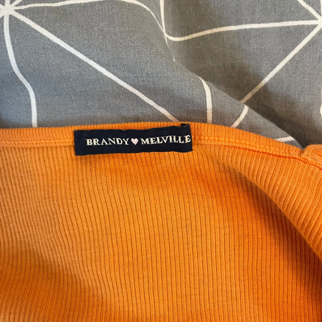 Orange ribbad linnetopp Brandy Melville - 1
