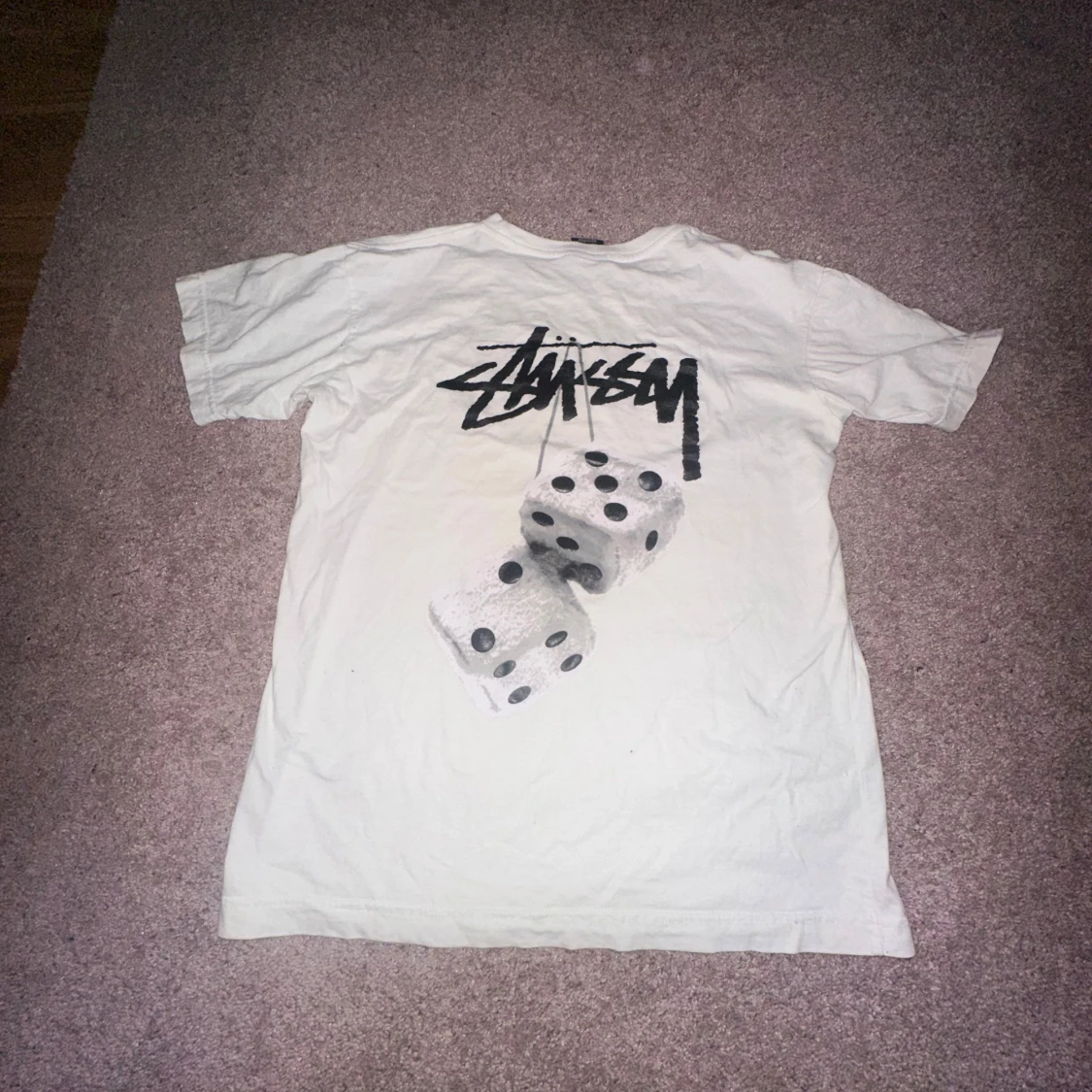 Vit Stüssy t-shirt med tärningsprint - 1