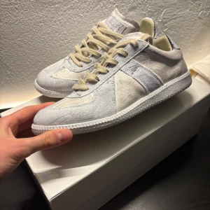 Intresse koll unika gats - Säljer dessa unika skor från maison margiela. använda få gånger och priset kan diskuteras! Skriv för fler bilder innan köp 