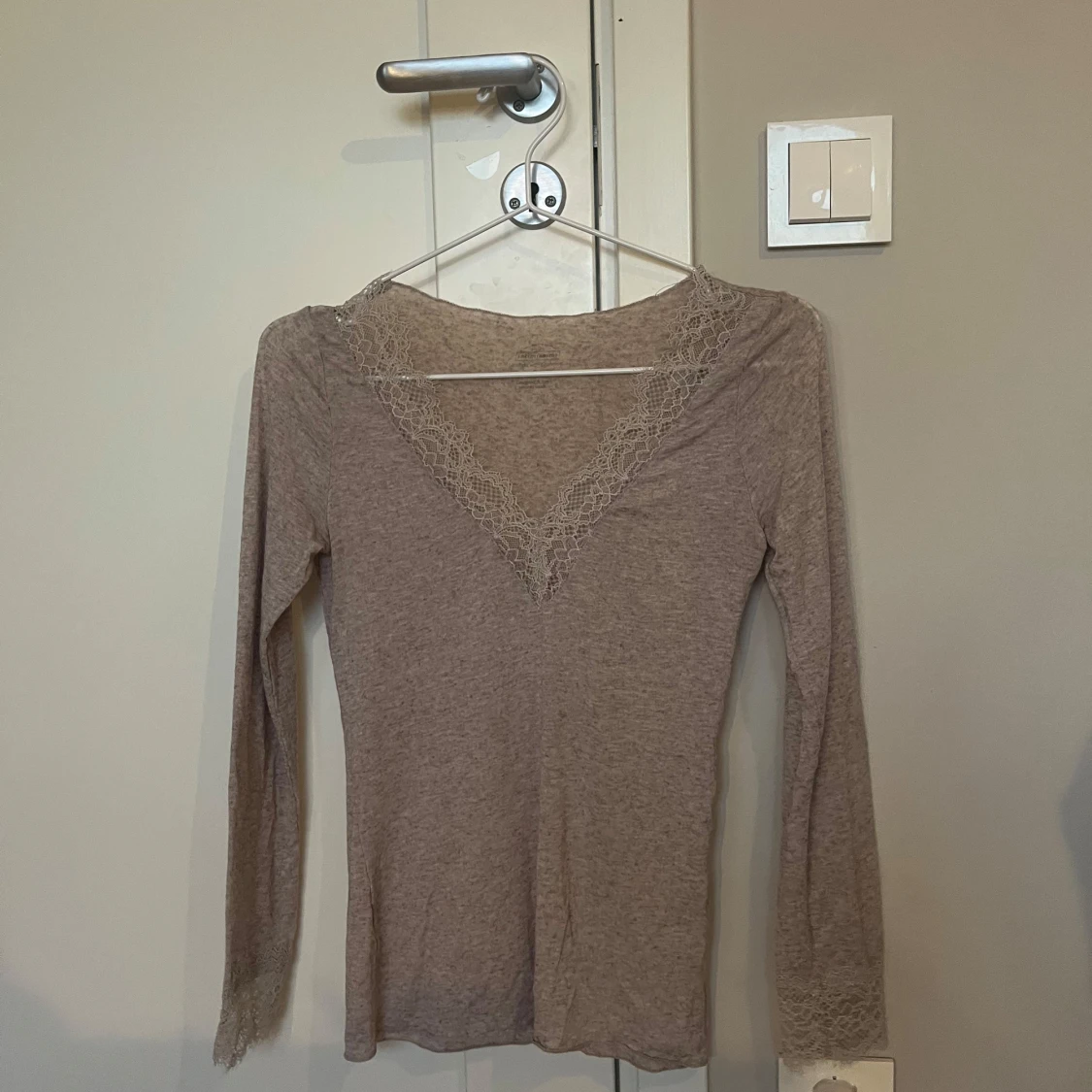 Jättefin beige intimissimi spets tröja! - 1