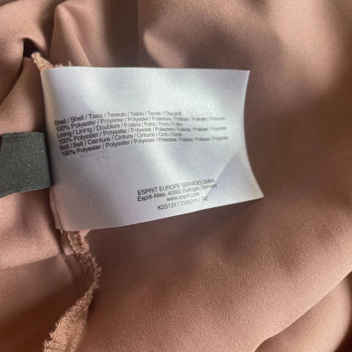 Svart cocktailklänning från Esprit - 4