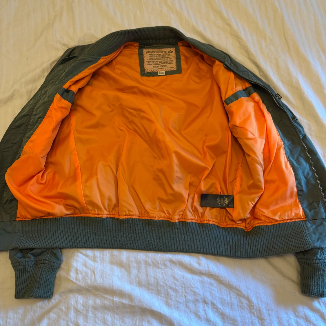 Grön bomberjacka med orange foder - 3