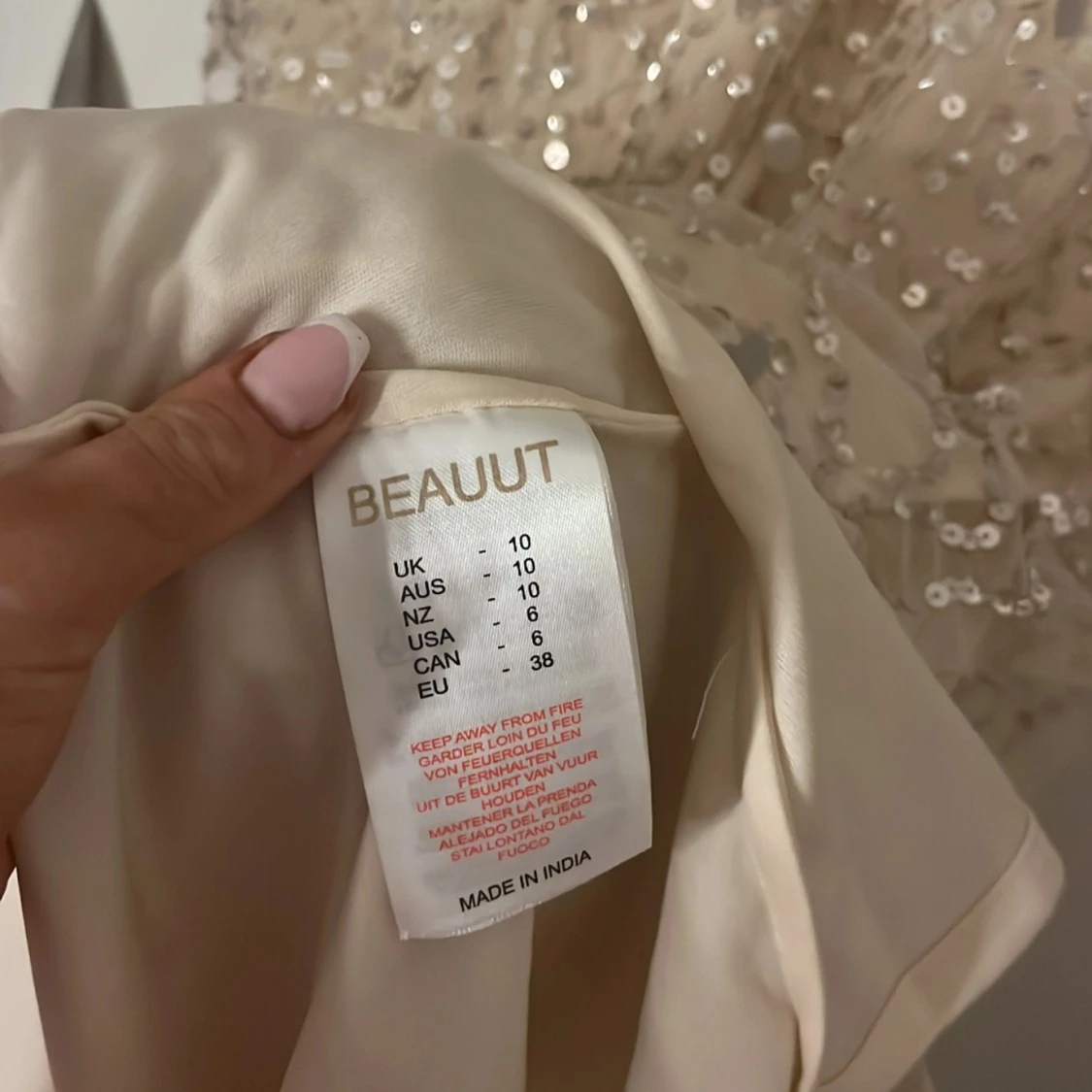 Glittrig Balklänning Beauut - 2