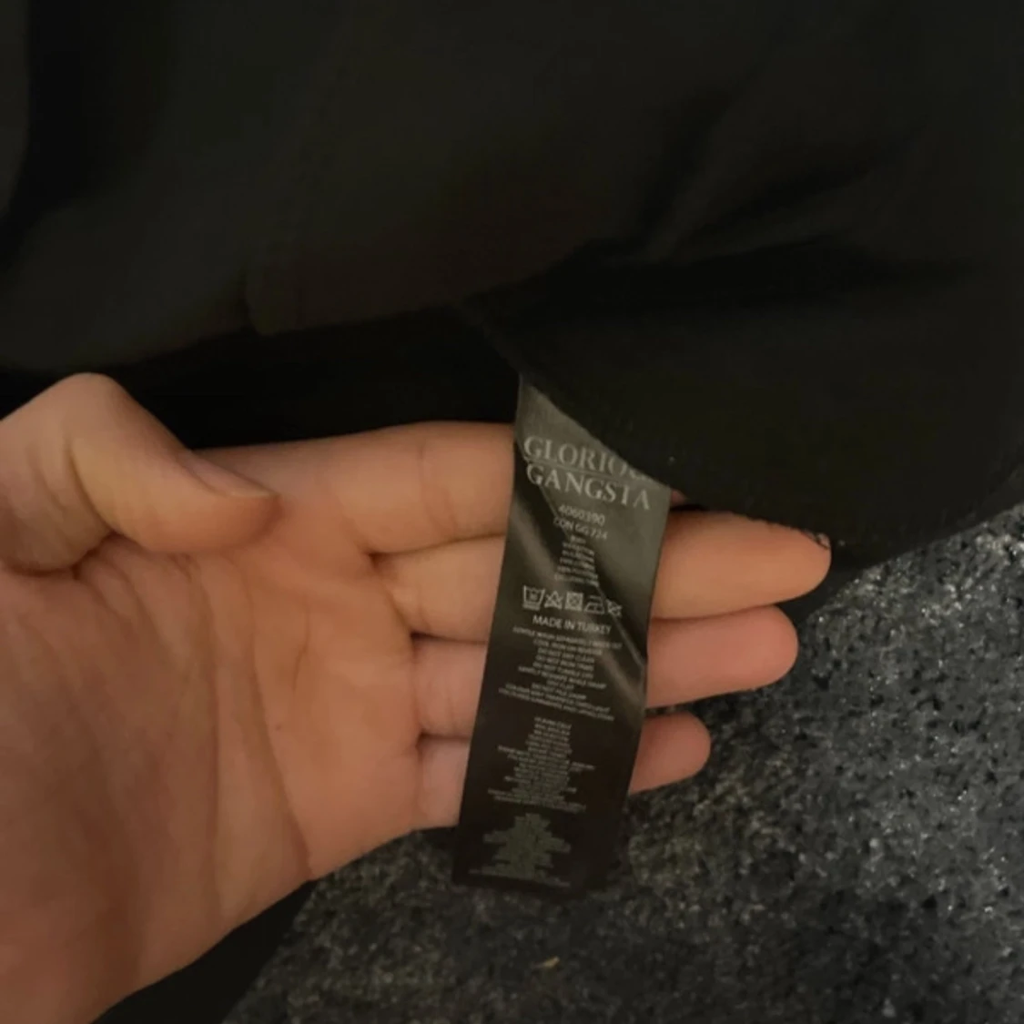 Svart t-shirt från Glorious Gangsta - 3