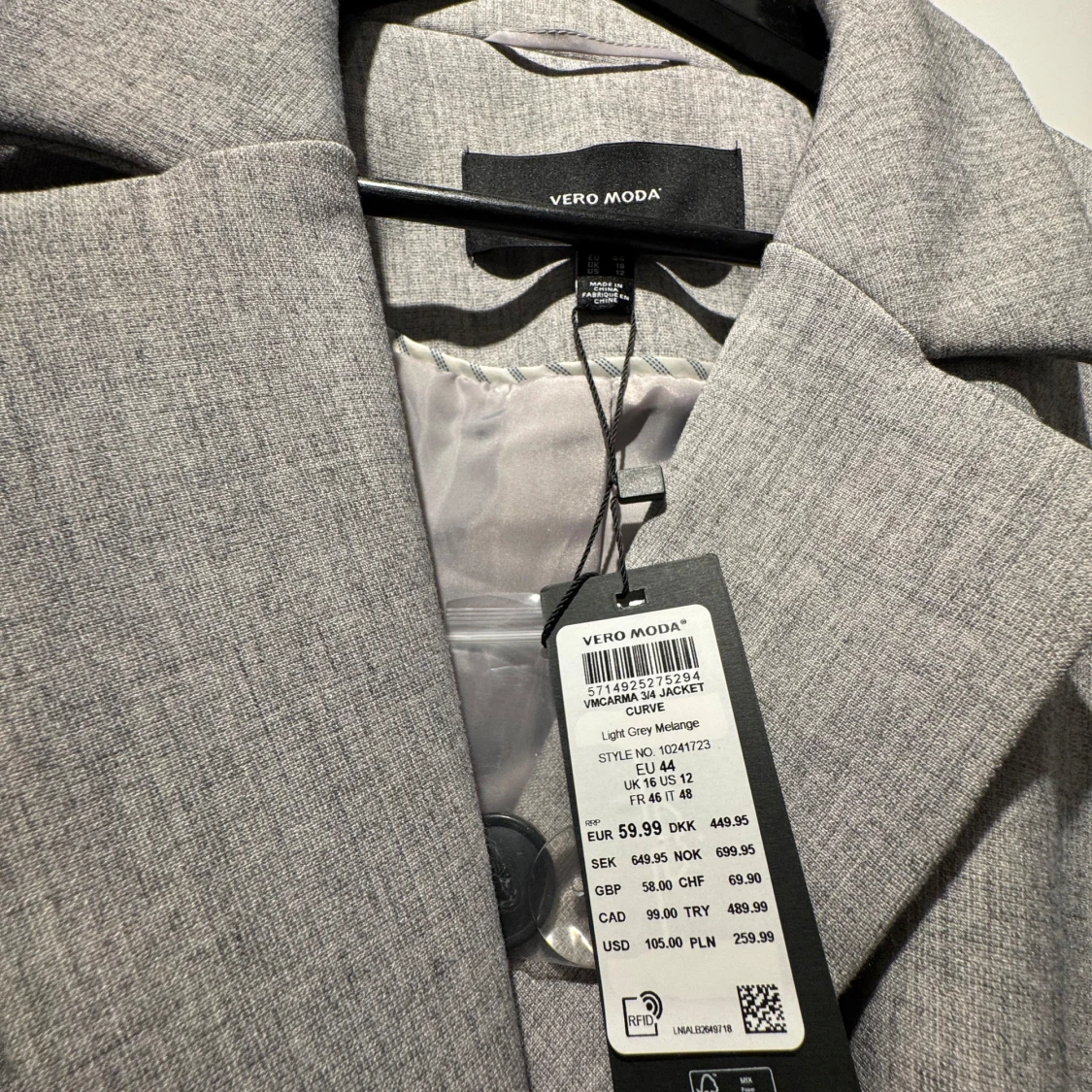 Grå kappa/kavaj - 2