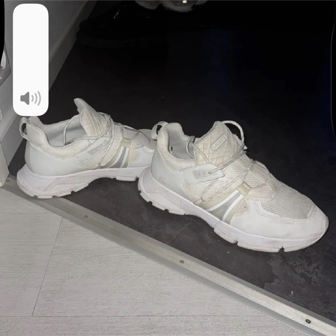 Vita sneakers från Adidas