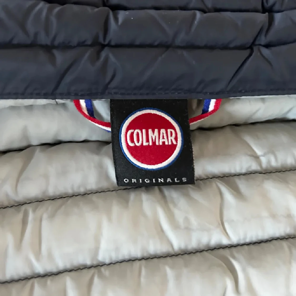 Mörkblå dunväst från Colmar - 3