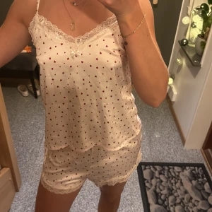 Pyjamas set - Sött pyjamas sett, knappt använt och i bra skick❤️