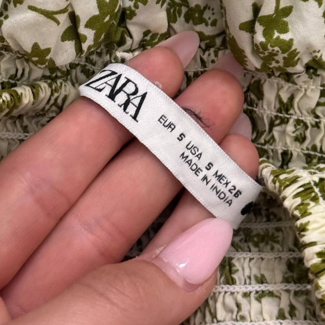 Grönvit kjol från Zara - 2