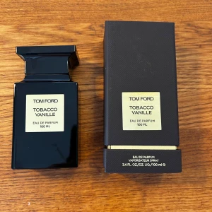 Tom Ford Tobacco Vanille  - 100 ml. Helt ny bara sprayat nån enstaka gång. 