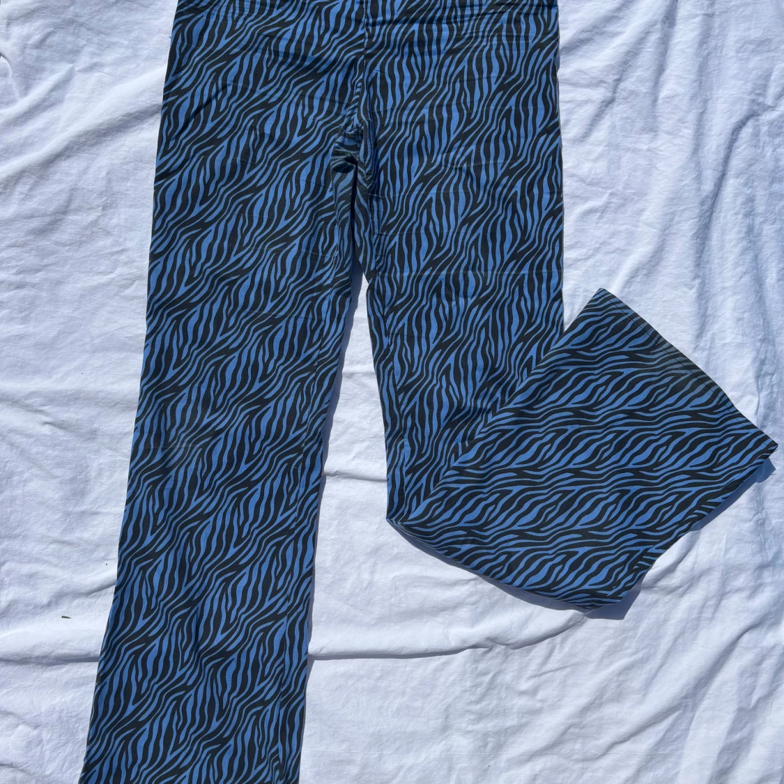 Mönstrade Nomi Byxor