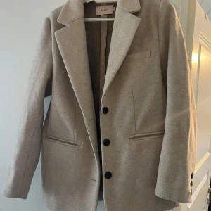 Kappa - Kappa från Nelly, använd ett fåtal gånger då jag tyvärr aldrig får möjligheten att använda den. Skriv för fler bilder😊