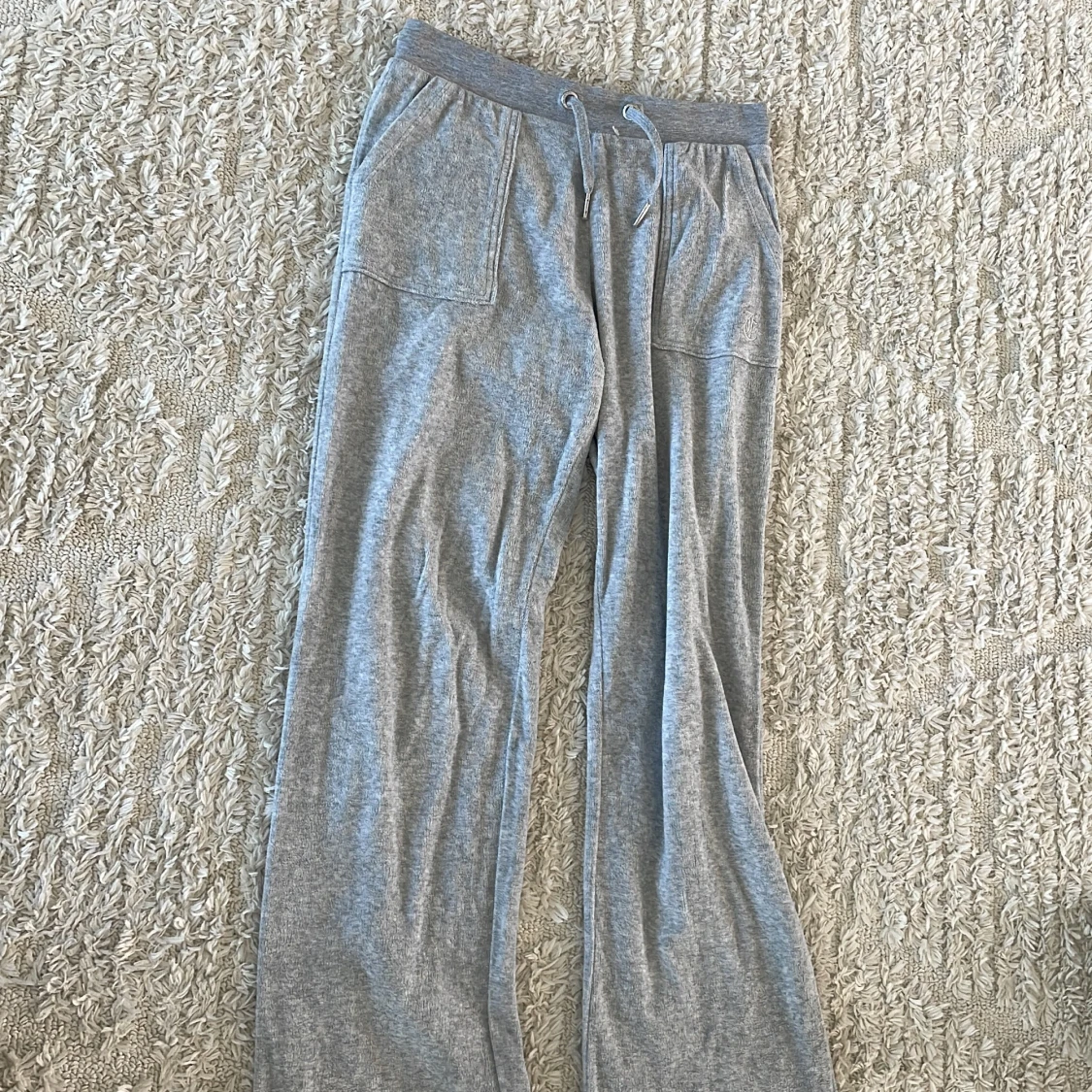 Grå mjukisbyxor Juicy Couture