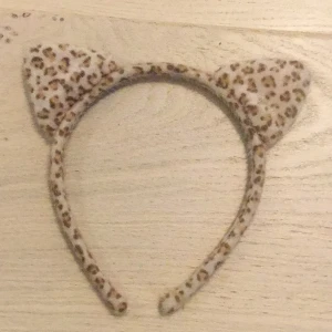 Leopardmönstrat diadem med kattöron - Kattdiadem med leopardmönster, ganska liten storlek som passar barn. 
