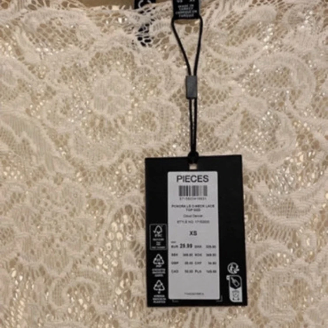 Vit spetsblus från Pieces XS! - 4