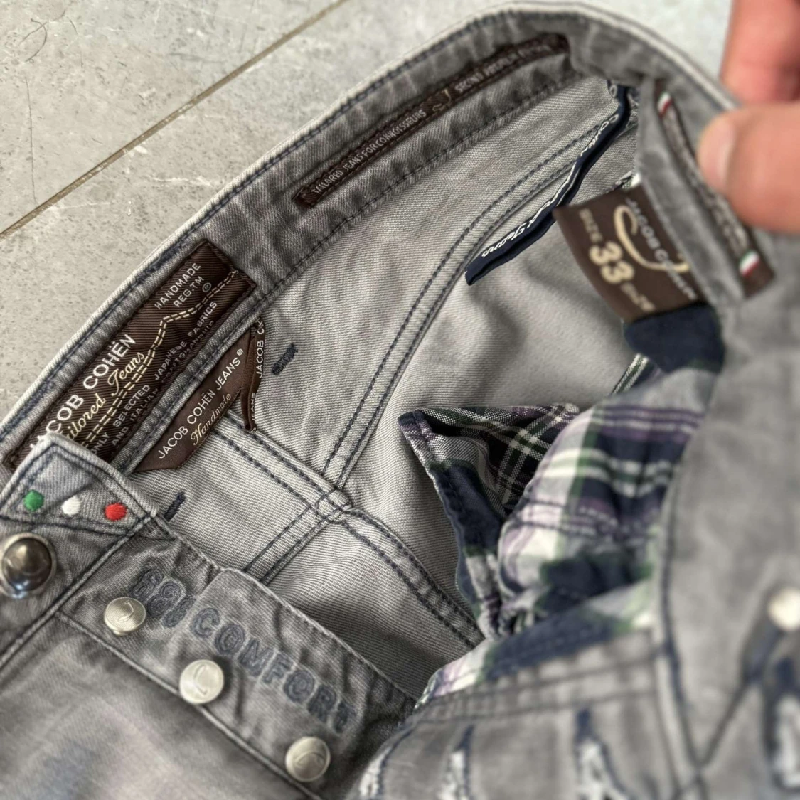 Grå jeans från Jacob Cohen, stl 33 - 2