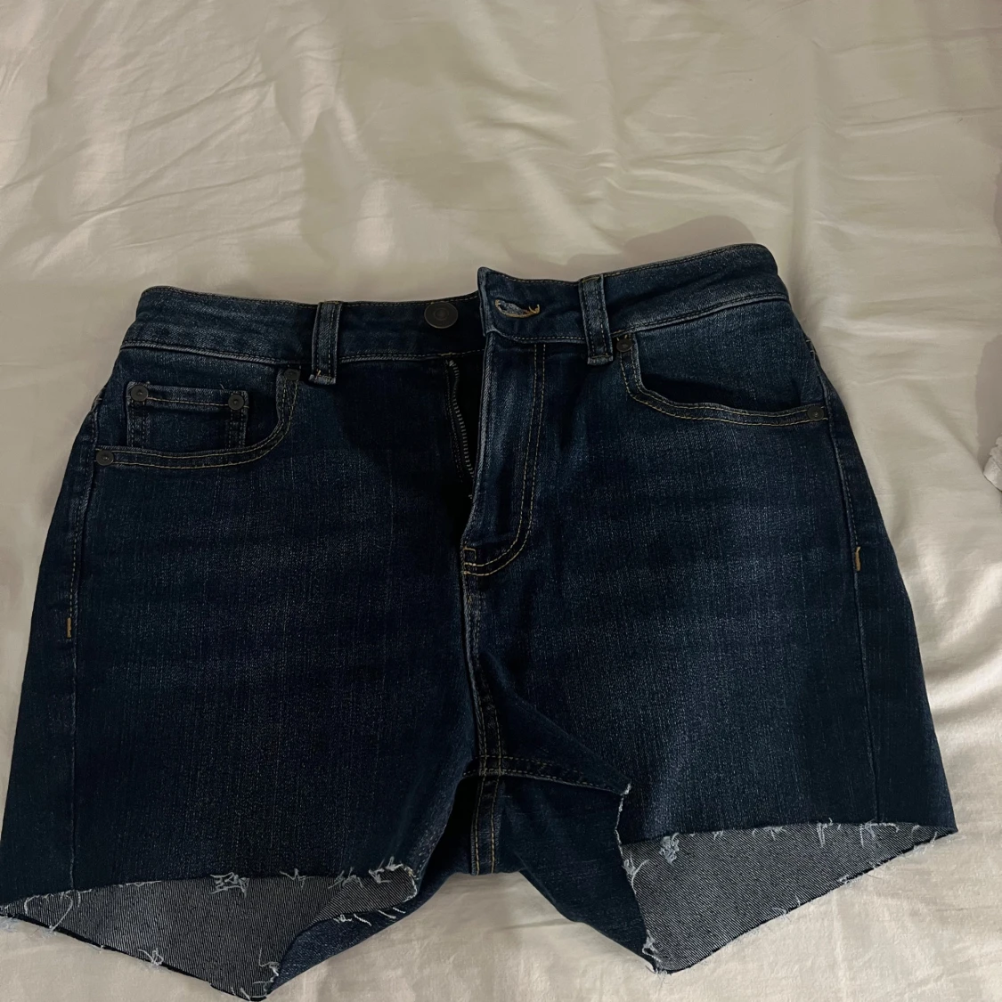 Mörkblå jeansshorts från SH Ease