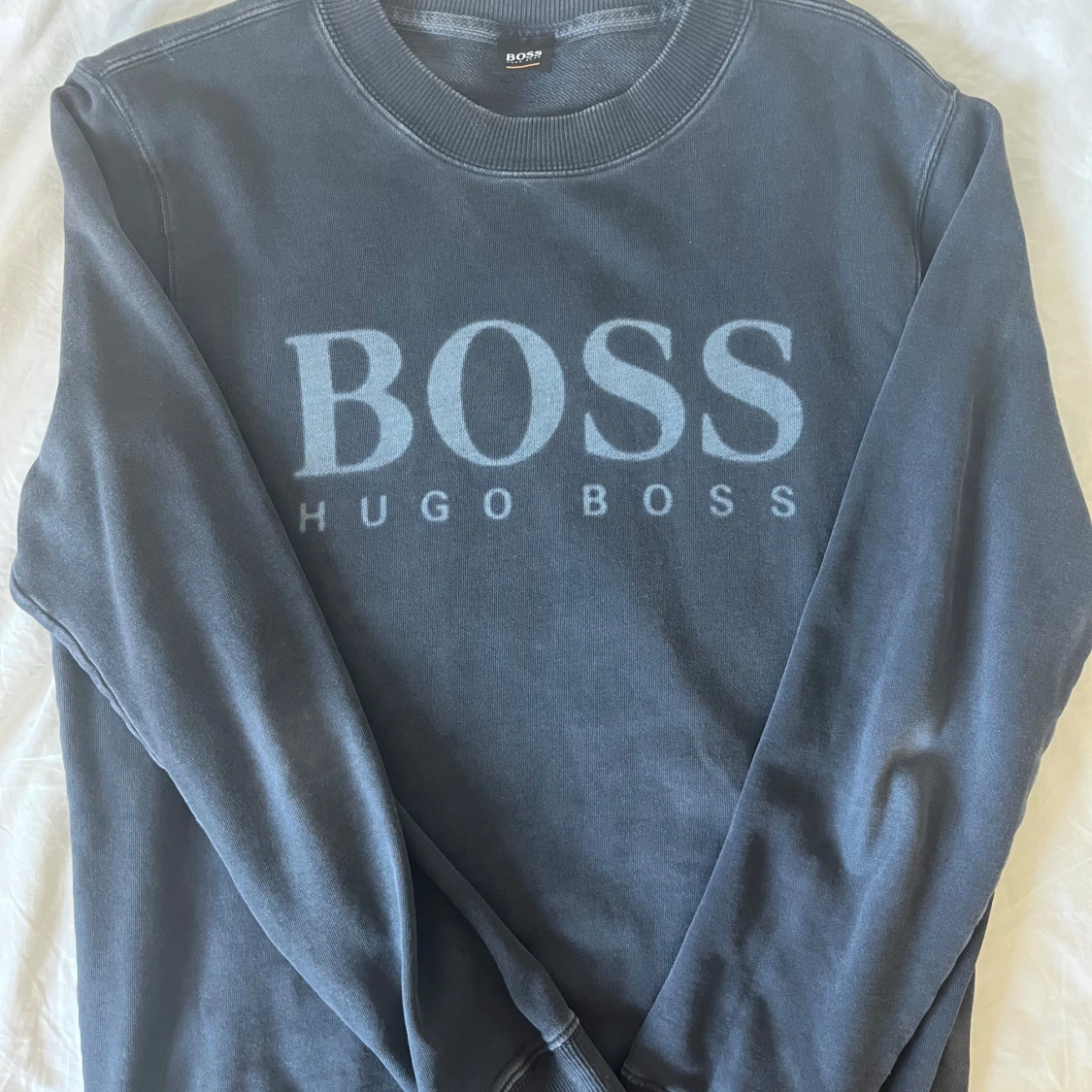 Mörkgrå sweatshirt från Hugo Boss