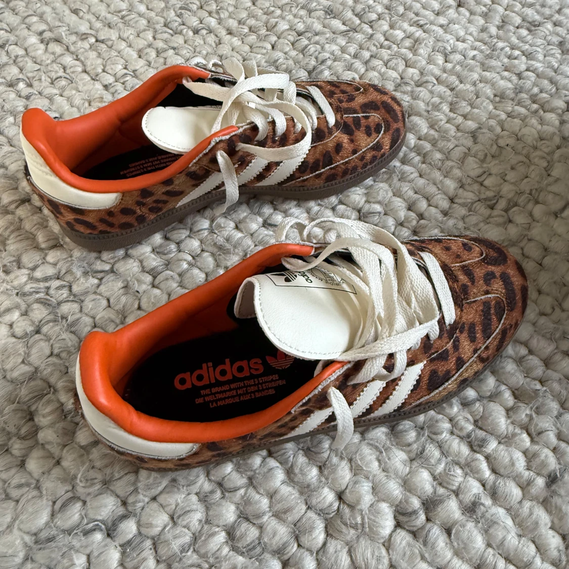 Adidas Samba leopardmönstrade sneakers - 2