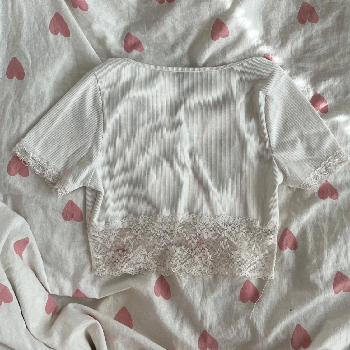 Vit croppad topp med spets - 1