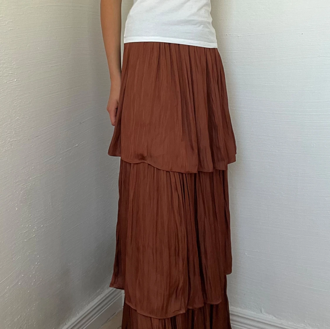 Brun volangkjol från Mango