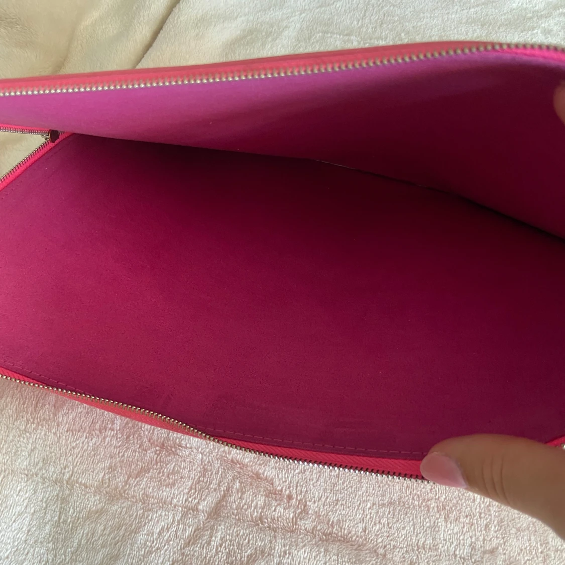 Rosa datorväska från Holdit - 2