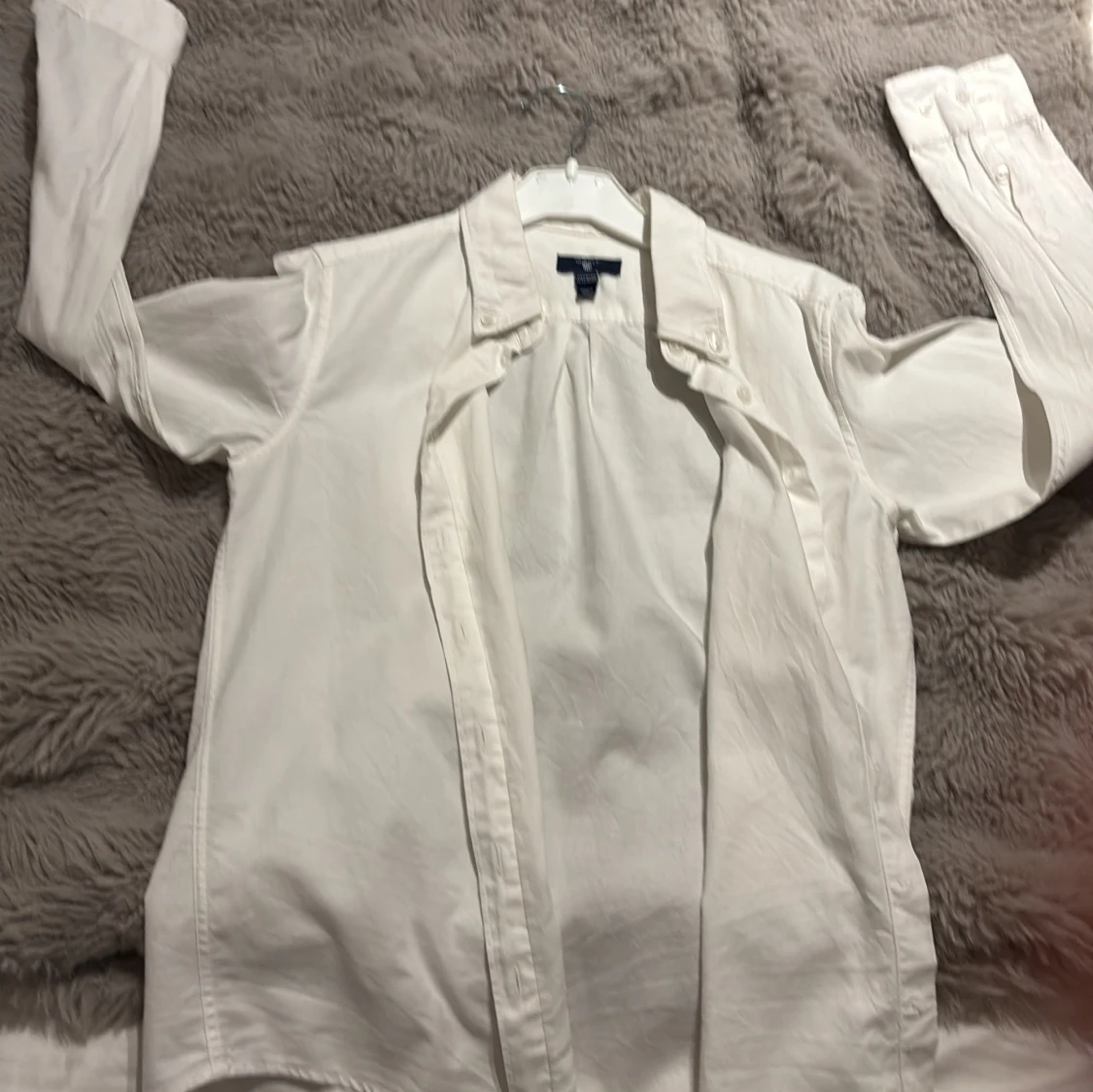 Vit skjorta från GANT, 146/152 cm