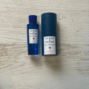 Acqua di Parma Blu Mediterraneo Fico di Amalfi parfym - Fräsch parfym från Acqua di Parma i serien Blu Mediterraneo, doften Fico di Amalfi. Säljer på grund av felköp har bara sprejat 3 gånger 