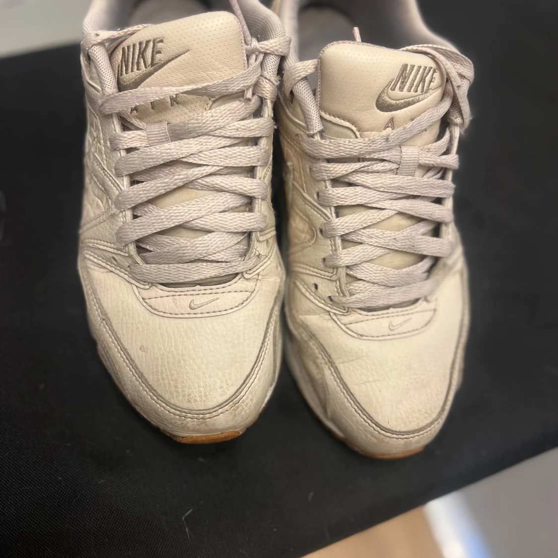 Beige Nike Air sneakers - 2