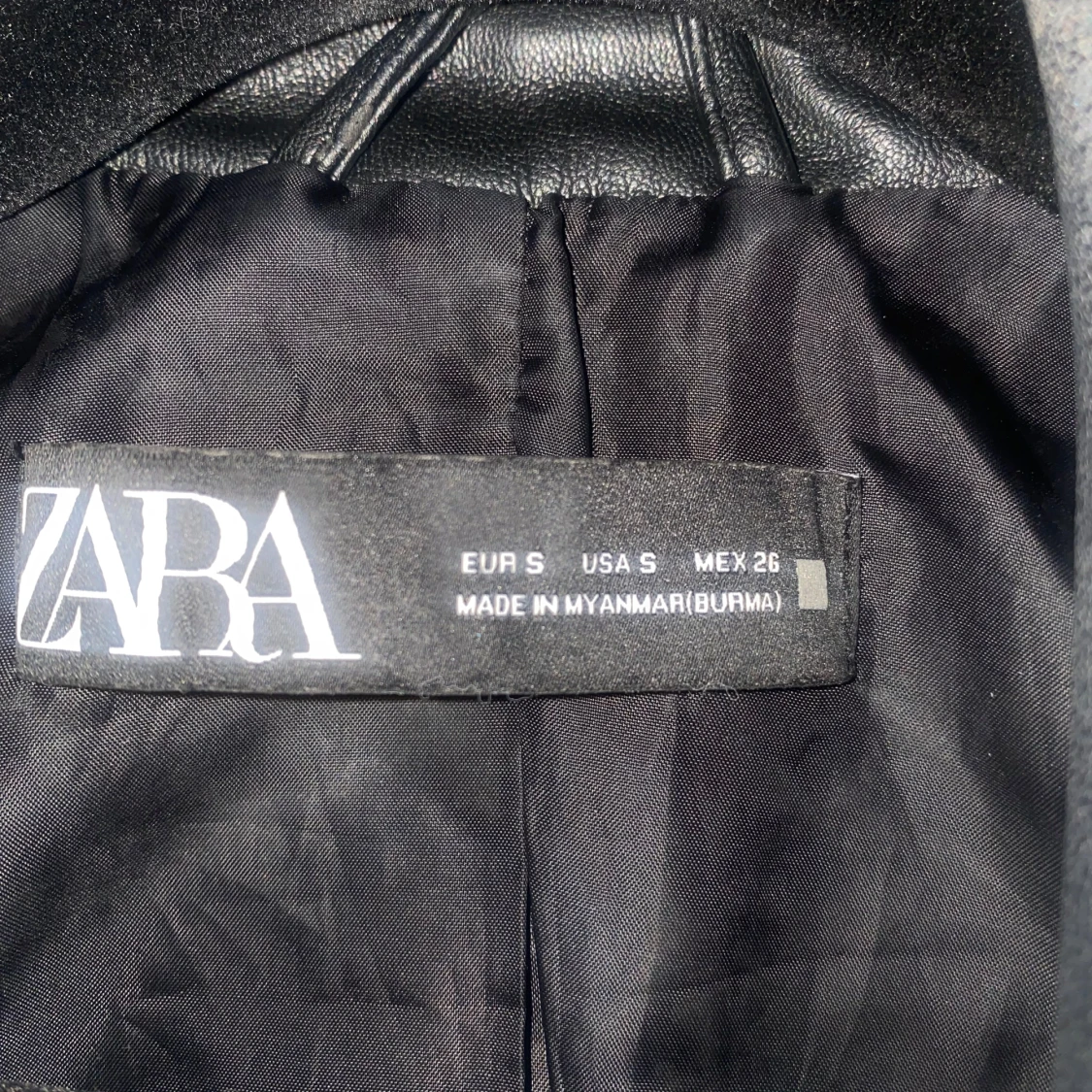 Svart skinnjacka från Zara - 4