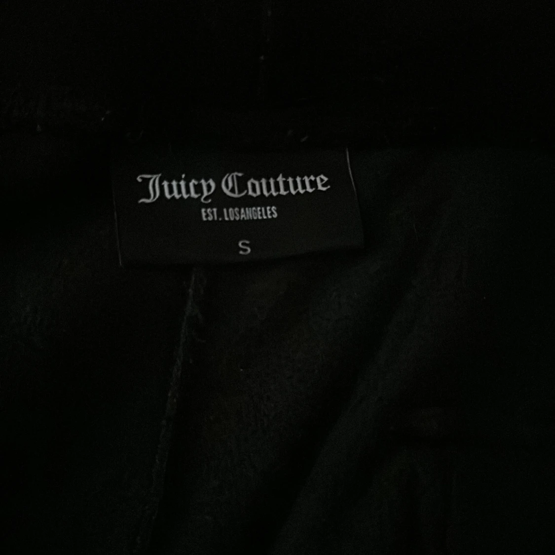 Svarta byxor från Juicy Couture - 1