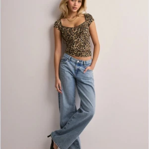 Nelly tröja  - Jättefin leopard tröja från Nelly! Är aldrig använd💞