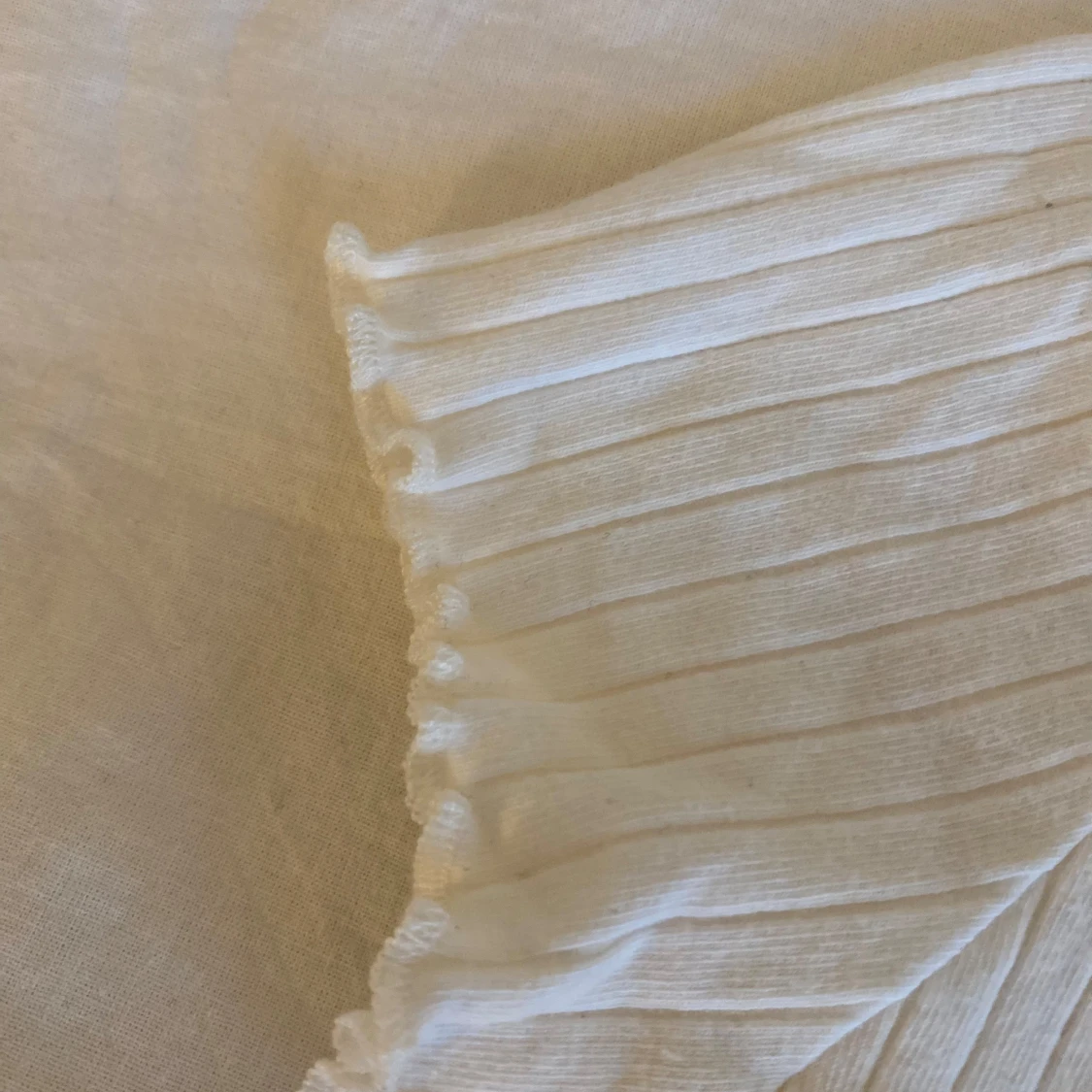 Vit ribbad t-shirt från SHEIN - 1