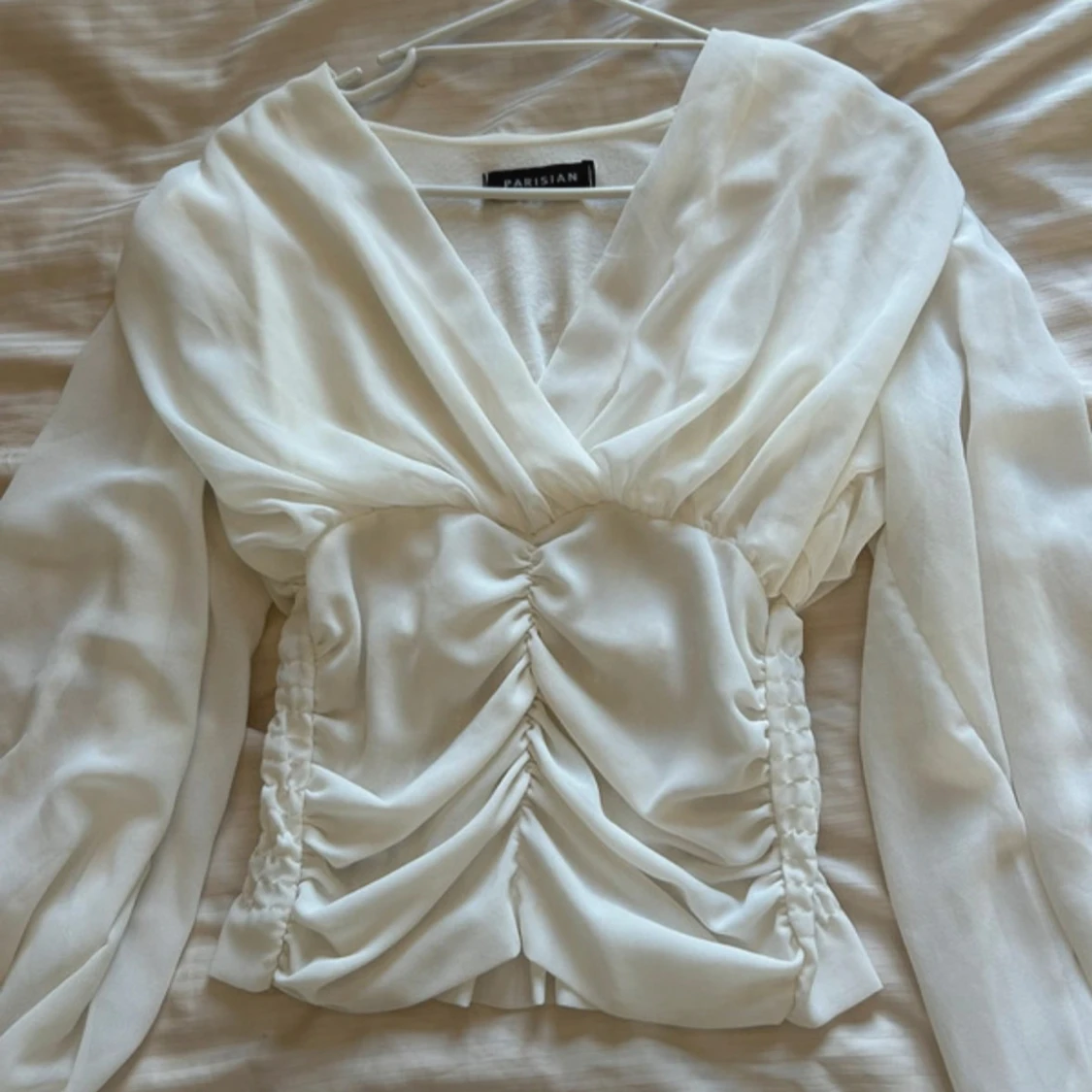 Vit omlottblus från Parisian (pris kan diskuteras) - 1