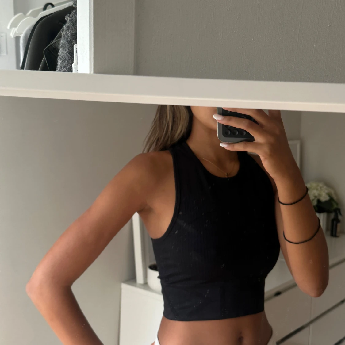 Svart croppad träningstopp från Kay/Day - 2