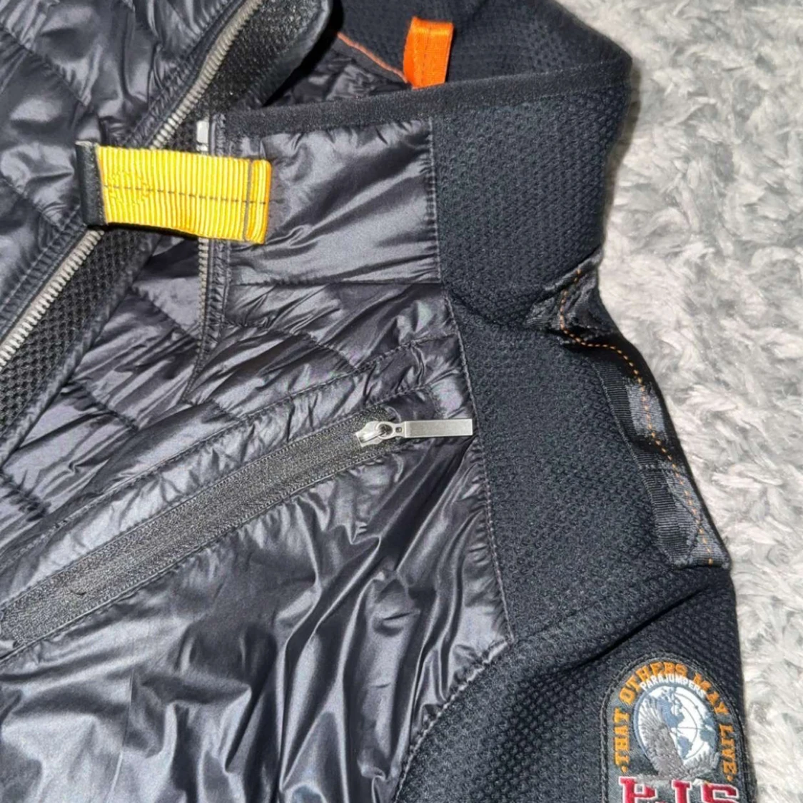 Svart pufferjacka från Parajumpers - 1