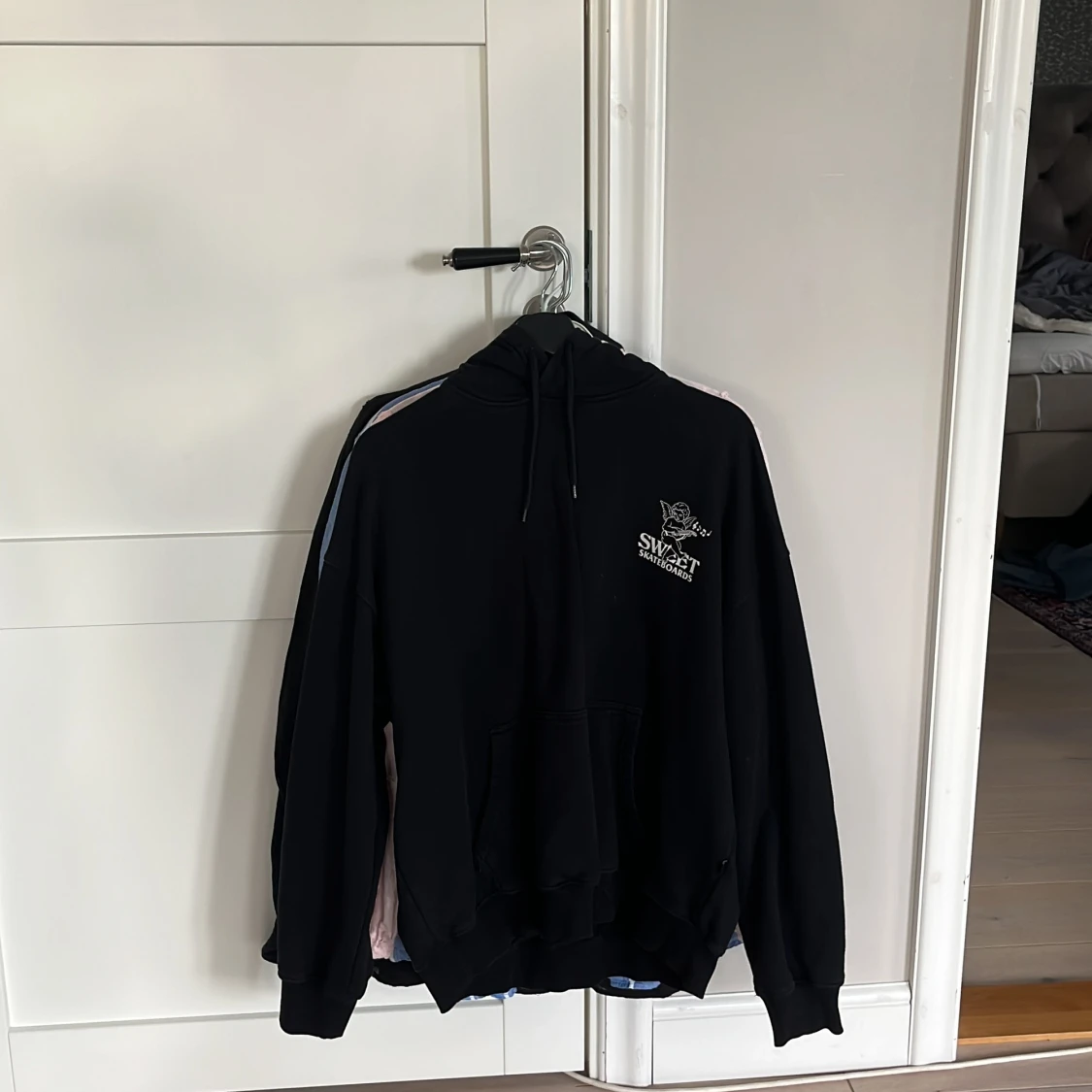 Svart hoodie Sweet Skateboards