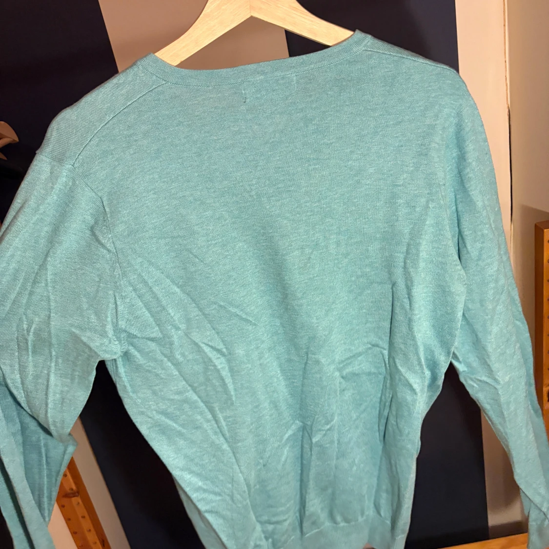 Turkos bomullströja från Dressmann - 1