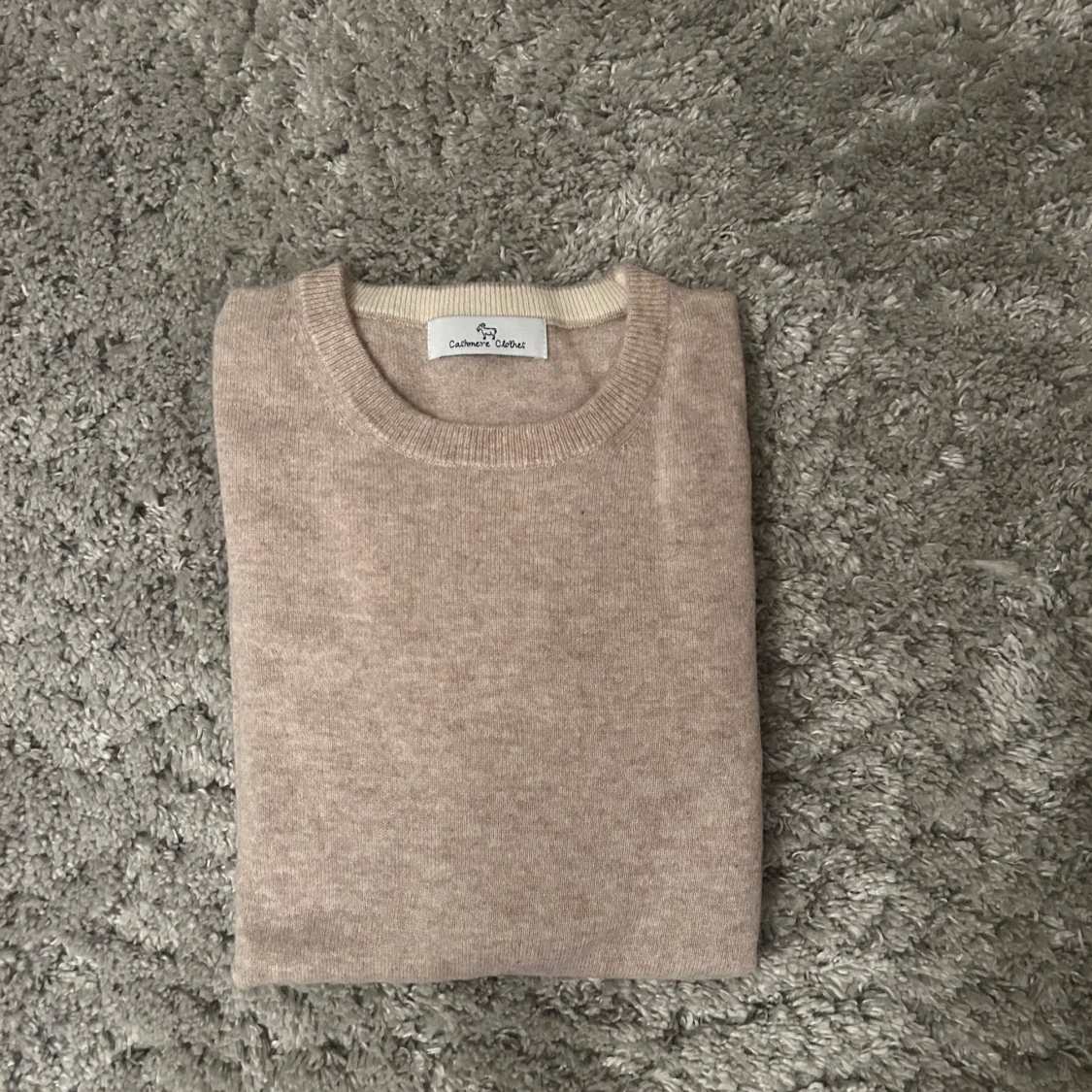 Beige kashmirtröja  - 1