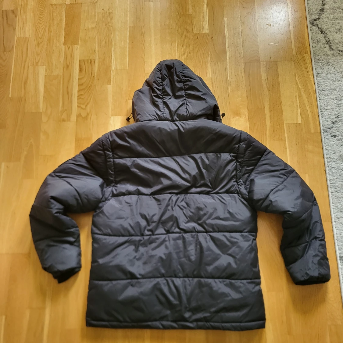 Svart pufferjacka från Burberry London - 2