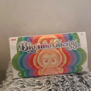 Big into Energy, labubus - Labubu ”Big Into Energy” Blind Box – vilken får du? 🤩 