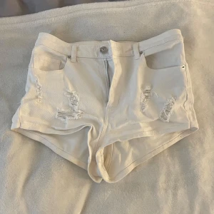 Vita jeansshorts - Snygga shorts 