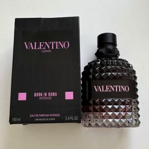 Valentino, Intense - Helt ny, kan sänka pris vid snabb affär Kostar 1200kr ny online